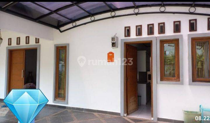 Disewa Rumah Parkir Luas Duren Sawit Jakarta Timur 1