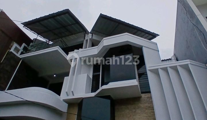 For Sale 3-Storey House Pondok Kelapa East Jakarta