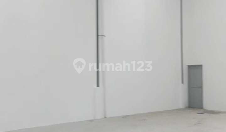 For Rent: Warehouse in Good Condition at Sunrise Biz Park Warehouse Complex For Rent: Warehouse in Good Condition at Sunrise Biz Park Warehouse Complex