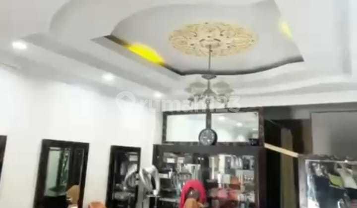 For Sale 4-Storey Shophouse in Banjar Wijaya, Glass Doors Ready for Business 1