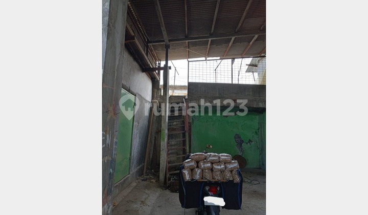 For Sale: Warehouse on Kamal Raya Roadside, Cengkareng For Sale: Warehouse on Kamal Raya Roadside, Cengkareng
