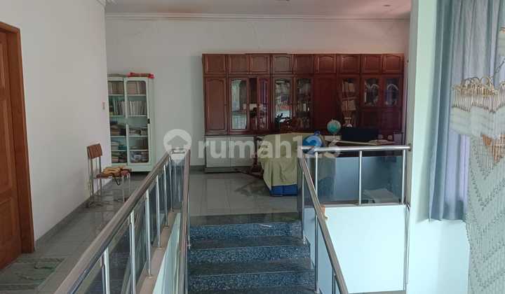 For Sale/Rent Corner House 2 Floors Ready to Occupy. North Tanjung Duren, Grogol For Sale/Rent Corner House 2 Floors Ready to Occupy. North Tanjung Duren, Grogol