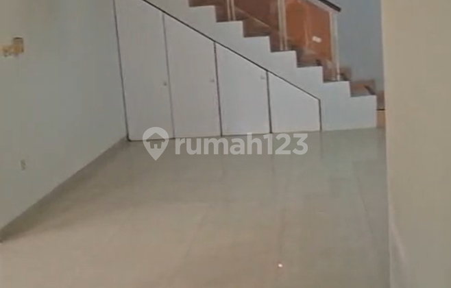 For Rent 2-Story Corner House Ready to Occupy, South Mandala, Tomang 2