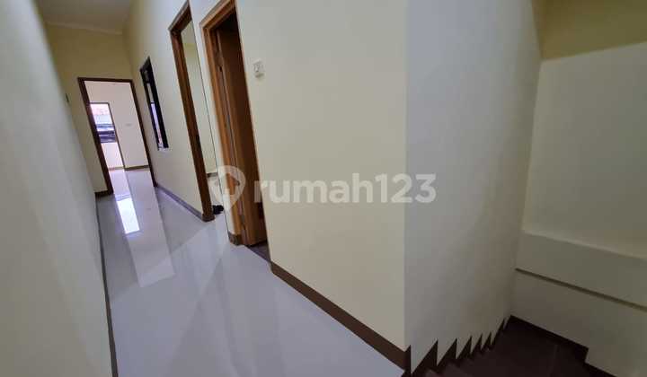 For Sale 3-Story House on Merpati Street Cengkareng, Newly Completed Building