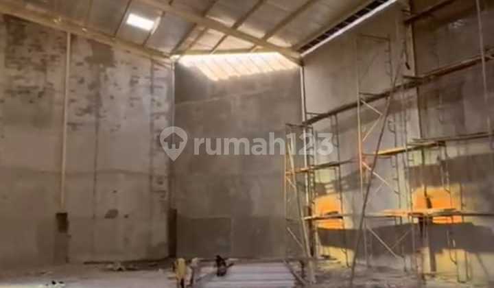 Dijual/Disewa Gudang 2Lt di Cipondoh Blok B dan C, Ada R. Kantor di Lt2