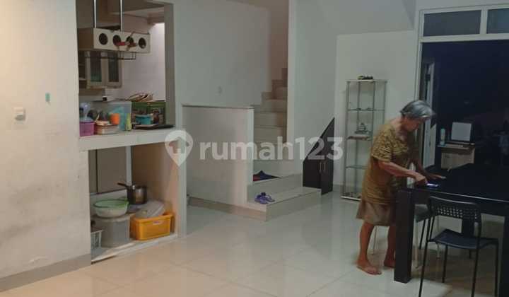 Dijual Rumah 2Lt Perumahan Semanan Indah, Row Jalan 2 Mobil 2