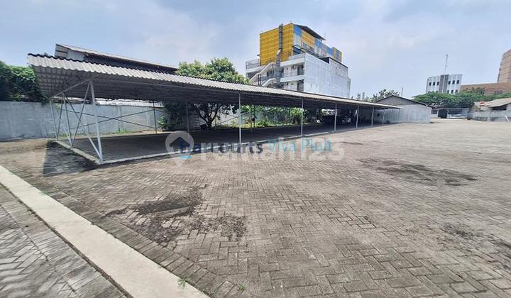 For Quick Sale: Land and Building in Karawaci, Tangerang. Price Negotiable.