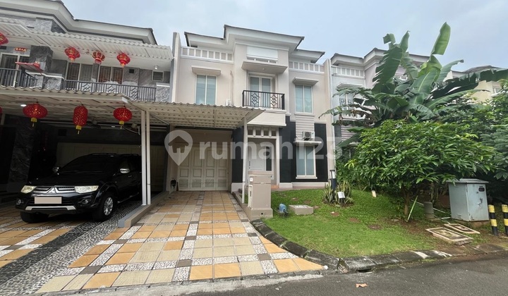 Disewakan Rumah Rapih -Semi Furnish, 4+1 di Paskal Scientia, Gading Serpong, Summarecon 1