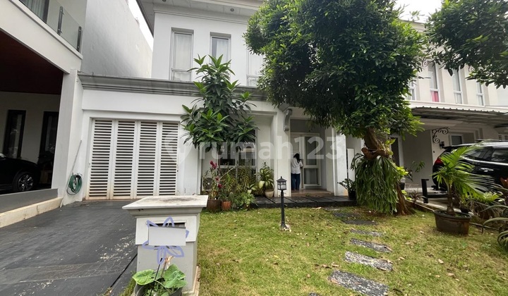 For Rent: 4+1 Bedroom House, Neat Fully Furnished at Fresco Aria, Foresta BSD. For Rent: 4+1 Bedroom House, Neat Fully Furnished at Fresco Aria, Foresta BSD.