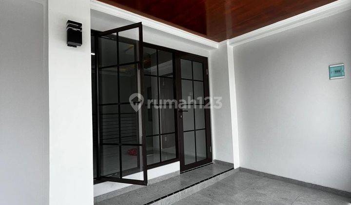 Dijual Rumah Baru Dan Cantik, Hanya Rp 1.85 M di Villa Melati Mas City 1