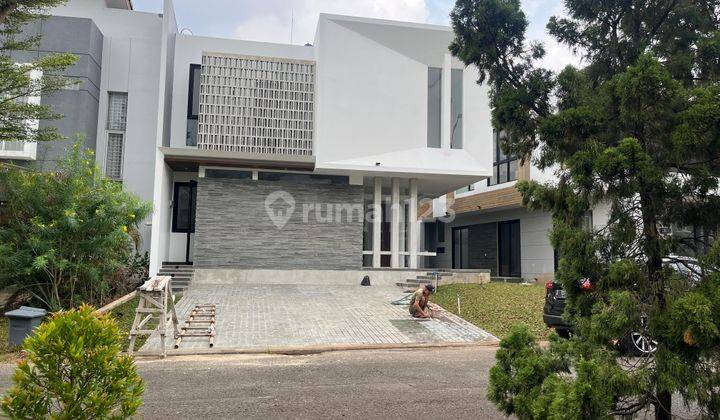 Dijual Rumah Baru , Mewah Dan Sangat Strategis di The Icon Bsd 1