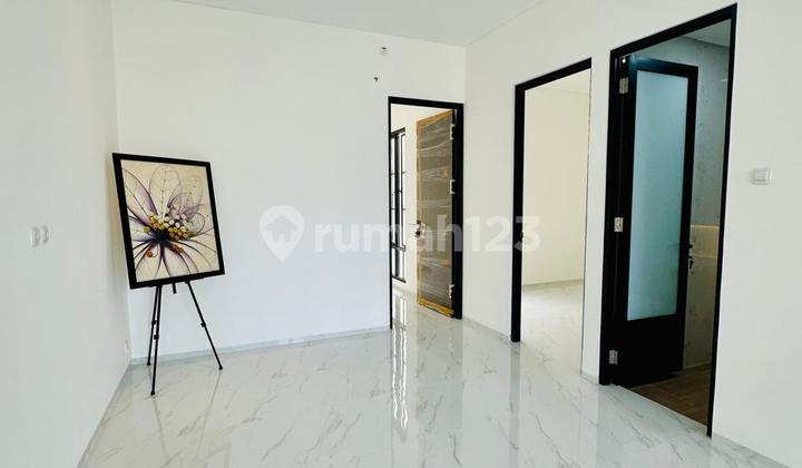 For Sale Brand New Classic Modern Model House, Nusa Loka BSD City, Sector 14.6 2