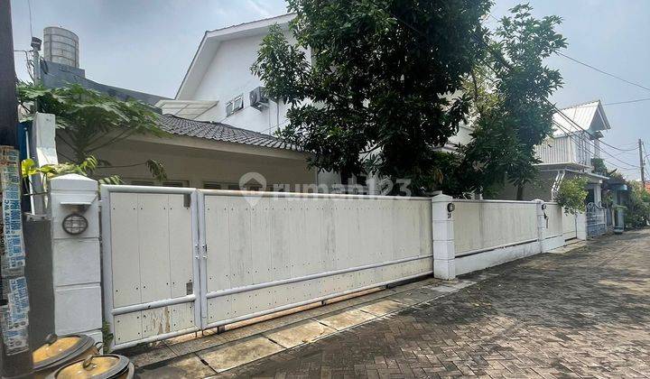 Rumah Luas, Asri Dan Nyaman 2 Lantai