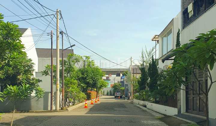  Dijual rumah cantik siap huni di Kopo Safira Residence