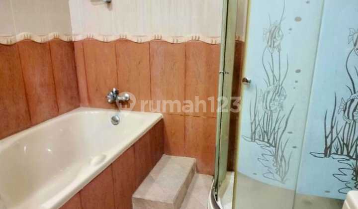 DiJUAL CEPAAT.. Rumah Minimalis Luxury full furnished (2 lantai) siap huni di sayap jln Peta  2