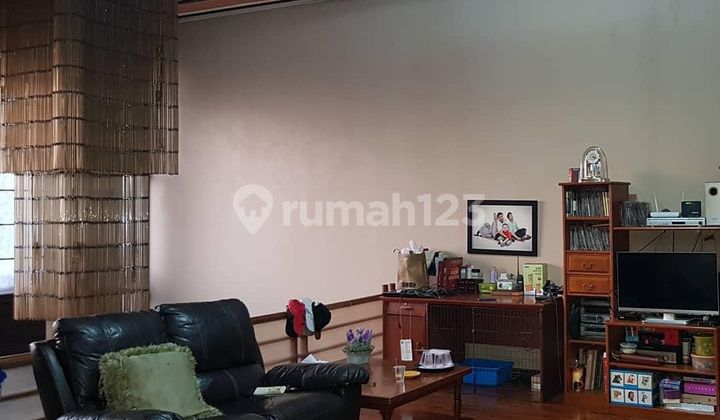 Repost price drop Well-maintained luxury house for sale in Sailendro Bandung Repost price drop Well-maintained luxury house for sale in Sailendro Bandung