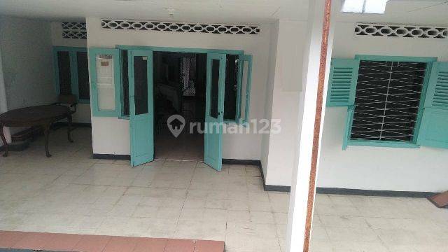 Rumah Hook 1 Lantai Asri Siap Huni Row Jalan 3 Mobil Lebar 2