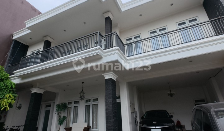 Kemang House, South Jakarta, Area 787 Sqm, 2 Floors, Swimming Pool