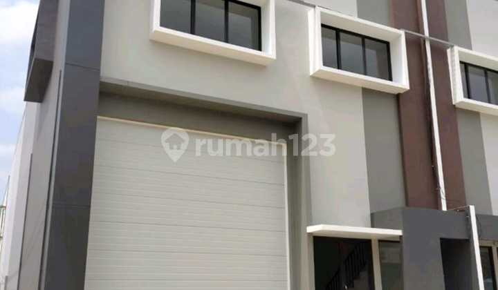 Gudang Eraprima Toha, 9x29 Meters, Industrial Permit, 2-Story Office, Container Access