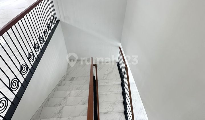 Rumah Alam Sutera Winona, 14x18, 3 Lantai, Home Lift, 0812xxxxxxxx 2