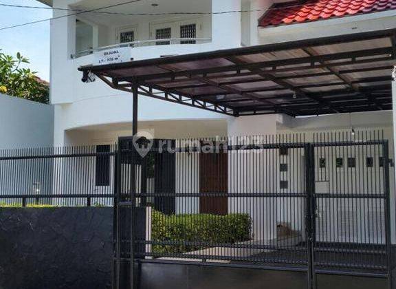 Dijual Rumah Cantik di Wijaya Kebayoran Baru Jakarta Selatan 1