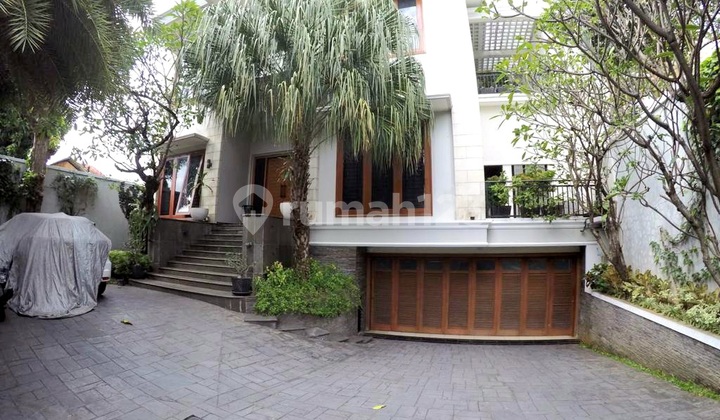 Dijual Rumah Menteng Luas Dan Lokasi Strategis Dijual Rumah Menteng Luas Dan Lokasi Strategis