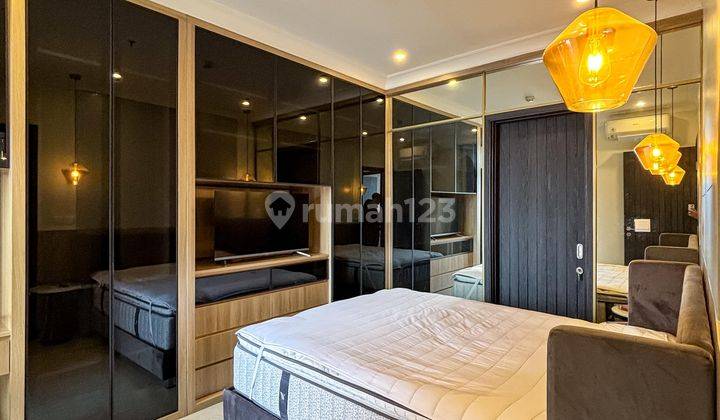 Disewakan Apartemen Permata Hijau Suites 2 Bedroom Unit Mewah Murah  2