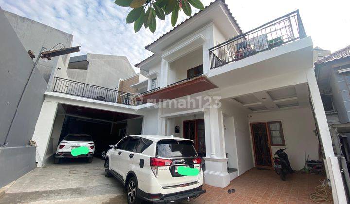 Dijual Rumah Modern Klasik di Cibubur Kondisi Siap Huni 1