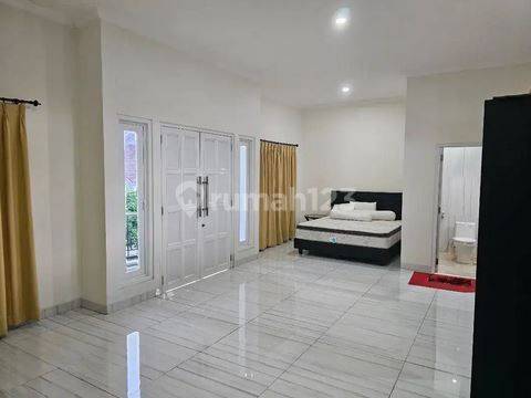 Disewakan Rumah Siap Huni Furnished Konsep Klasik di Cibubur 2