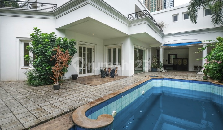 For Rent Luxury House Strategic Location Mega Kuningan Area