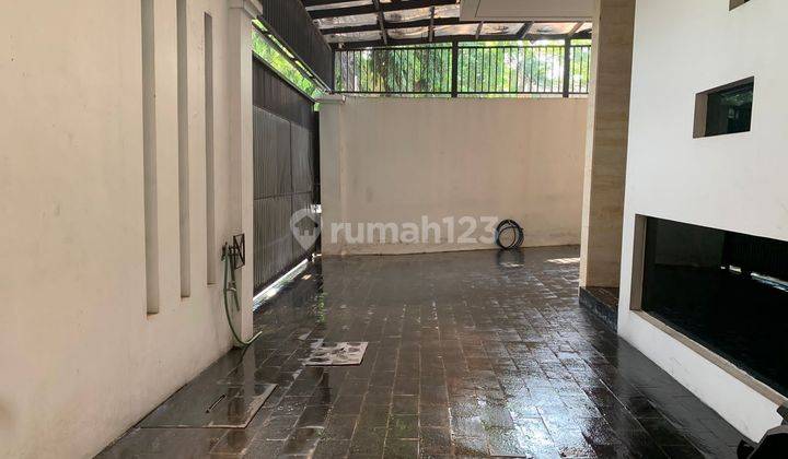 Disewakan Rumah Mewah di Kemang Lokasi Strategis Bebas Banjir  2