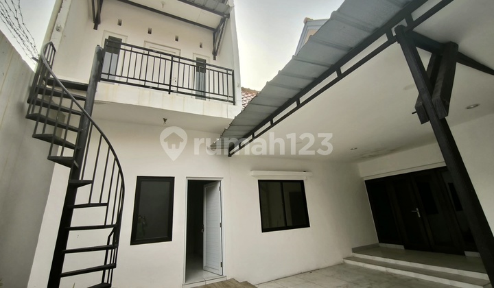 Rumah Sutera Delima Alam Sutera Strategis Siap Huni