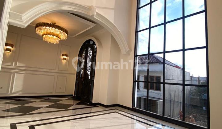 Rumah Mewah Classic America di Permata Residence 2 Jagakarsa