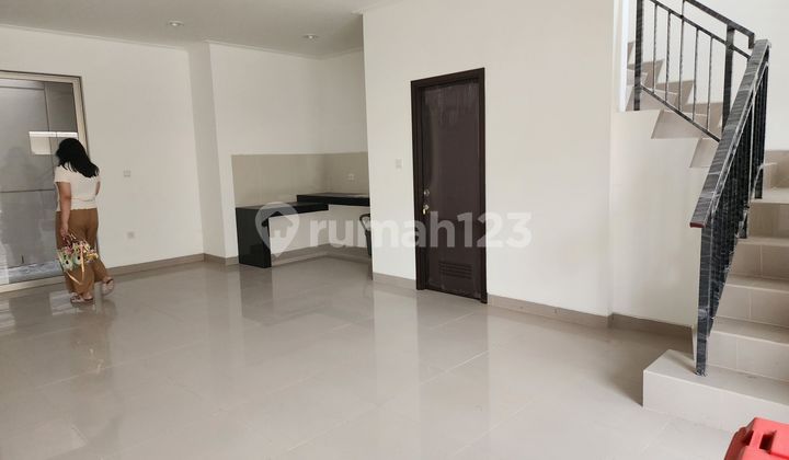 Rumah Modern Dan Minimalis 2 Lantai di Pik 2 Cluster Miami