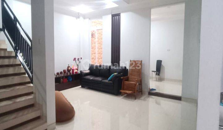 Rumah Gading Serpong Sektor 1E Sangat Terawat Semi Furnished 2