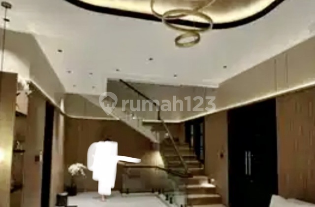 Rumah Mewah Sangat Bagus Full Furnished di Kelapa Gading