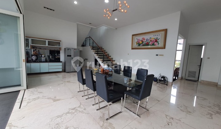 Eksklusif! Rumah Telaga Golf BSD Full Marmer, Full Furnished 2