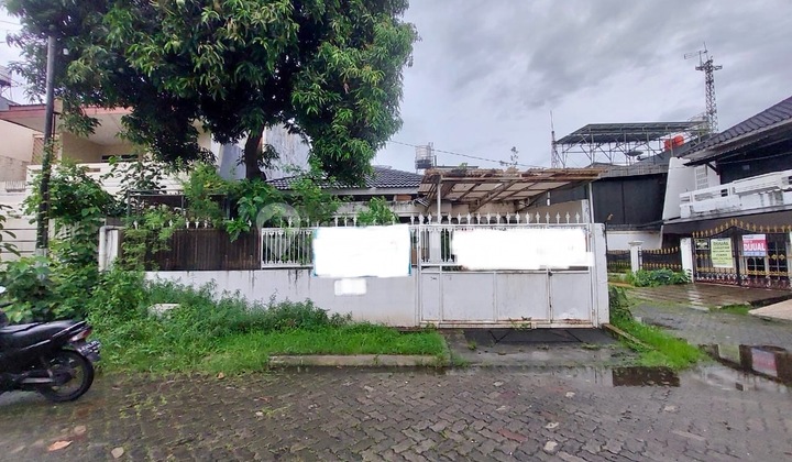 Rumah Tua Hitung Tanah Termurah di Green Garden