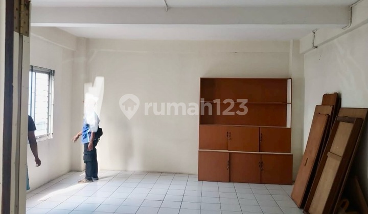 Gudang Modern Elang Laut PIK SIT 1, Akses Kontainer 40 Feet