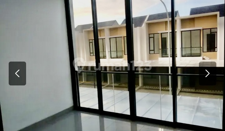 Rumah Milenial Eksklusif Strategis di Pik 2 Cluster Dallas 2