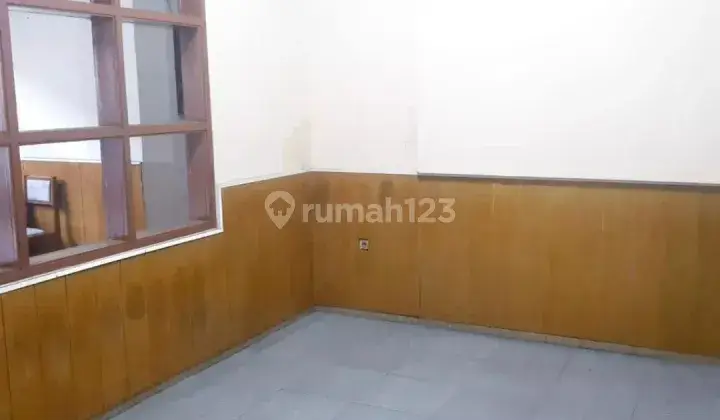 *Di jual Ruang usaha di Jl.Setiabudhi* 6