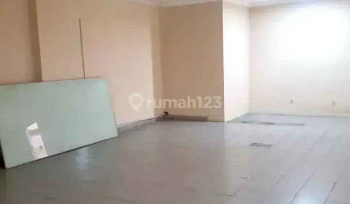 *Di jual Ruang usaha di Jl.Setiabudhi* 7