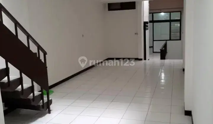 *Di sewakan Ruko di Jalan Ahmad Yani* 2