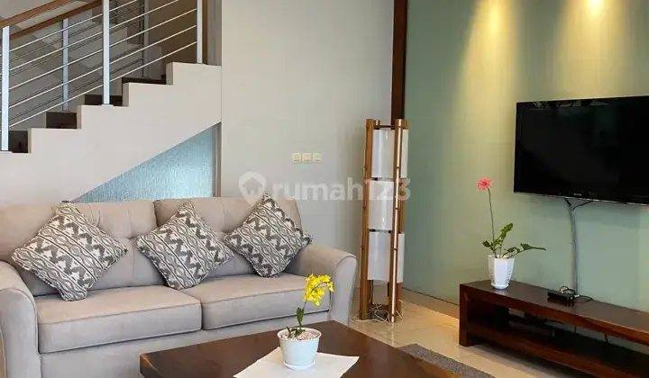 *Disewakan Rumah di Setraduta Minimalis Full Furnished Type Mezanine Modern* 2