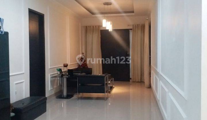 Dijual rumah lux baru di Mekarwangi 
 2