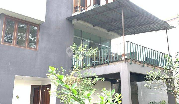 Dijual Rumah 2 lantai di Kota Baru Parahyangan 2