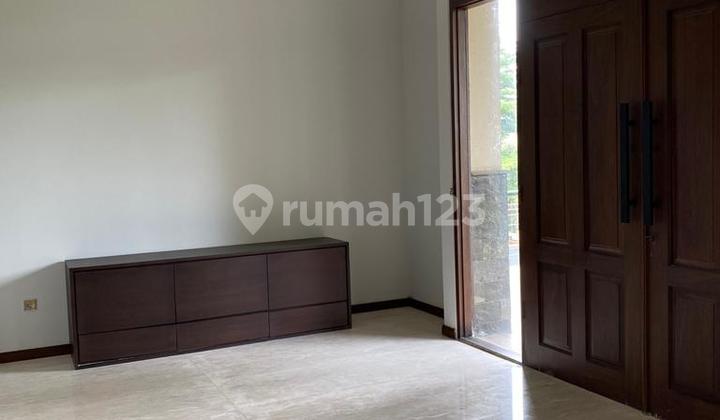 *Dijual Rumah mewah di Setraduta*  2