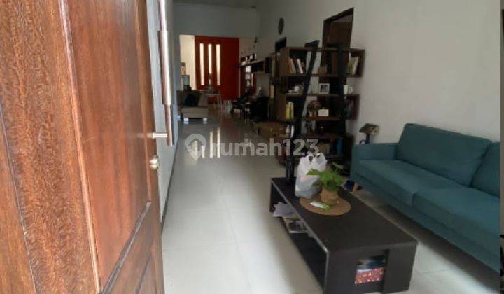 Dijual Rumah Nyaman Furnish di Taman Holis Indah 1