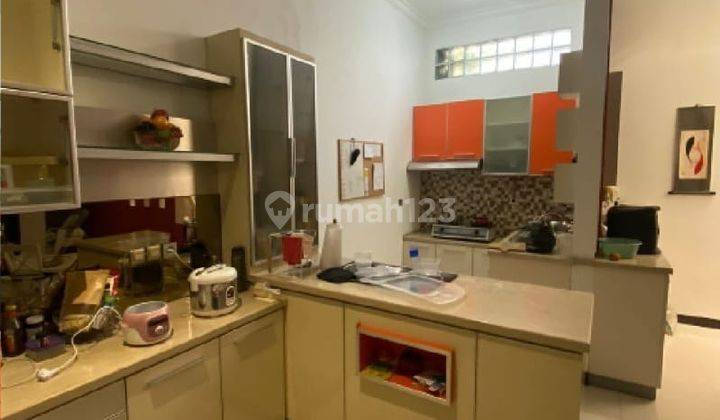 Dijual Rumah Nyaman Furnish di Taman Holis Indah 2