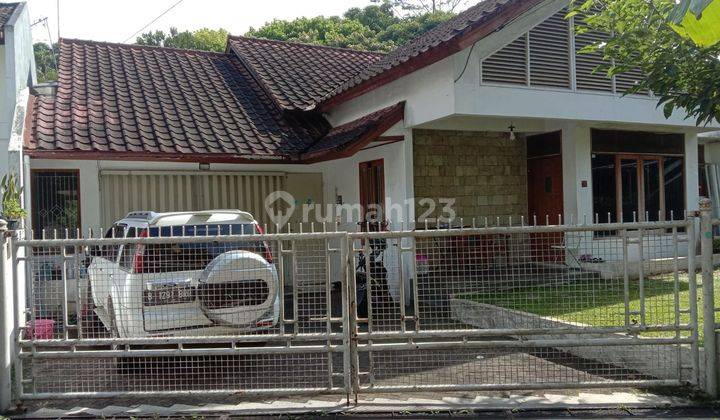 Dijual Rumah Strategis di Ciumbuleuit Bandung 1